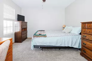 23 Fetzer Ct, Bloomington, IL 61704 - Photo 18