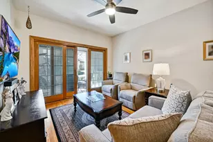 61 Berkshire Ct, Burr Ridge, IL 60527 - Photo 14