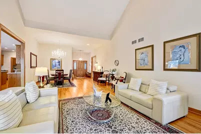 61 Berkshire Court, Burr Ridge, IL 60527 - Photo 10