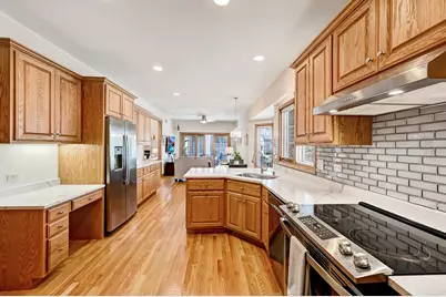 61 Berkshire Court, Burr Ridge, IL 60527 - Photo 12