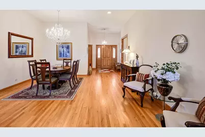 61 Berkshire Court, Burr Ridge, IL 60527 - Photo 8