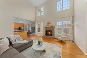 14200 Oakwood Ct, Libertyville, IL 60048 - Photo 14