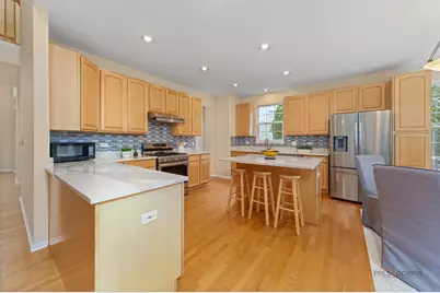 14200 Oakwood Court, Libertyville, IL 60048 - Photo 8