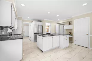 912 Morningside Dr, Lake Forest, IL 60045 - Photo 12