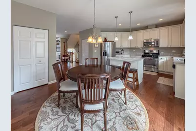 28W078 Shelburne Farms Drive, Winfield, IL 60190 - Photo 6