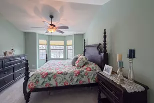 28W078 Shelburne Farms Dr, Winfield, IL 60190 - Photo 8