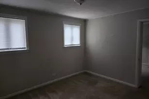 62 Marquette St, Park Forest, IL 60466 - Photo 8