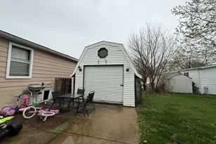 86 Candlegate Cir, Matteson, IL 60443 - Photo 18