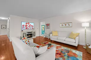 4688 5th St, East Moline, IL 61244 - Photo 8