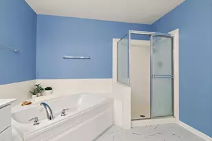 1001 Butternut Ln, Mount Prospect, IL 60056 - Photo 8