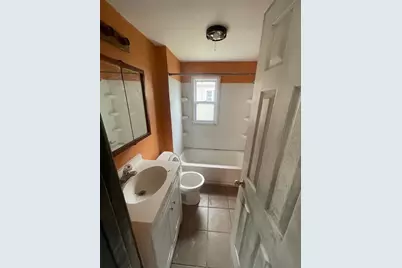 261 N 6th Avenue, Kankakee, IL 60901 - Photo 4