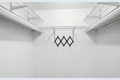 393 Indian Hill Drive, Buffalo Grove, IL 60089 - Photo 16