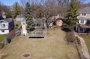 24301 Forest Dr N, Lake Zurich, IL 60047 - Photo 8