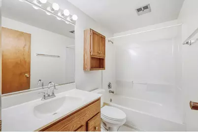 1318 Yarmouth Court #0, Schaumburg, IL 60193 - Photo 8