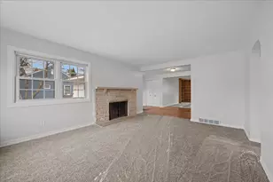 150 S Western Ave, Aurora, IL 60506 - Photo 2