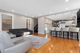 2426 W Lyndale St, Chicago, IL 60647 - Photo 8
