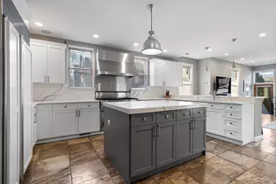 2426 W Lyndale Street, Chicago, IL 60647 - Photo 12