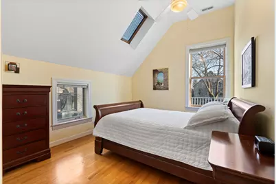 2426 W Lyndale Street, Chicago, IL 60647 - Photo 22