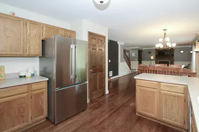 845 Hanson Court, Batavia, IL 60510 - Photo 8