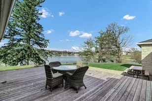 512 Bay Rd, McHenry, IL 60051 - Photo 6