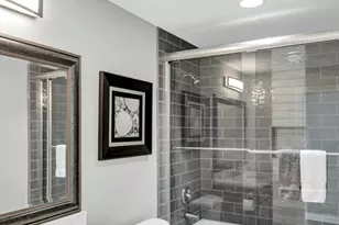 512 Bay Rd, McHenry, IL 60051 - Photo 22