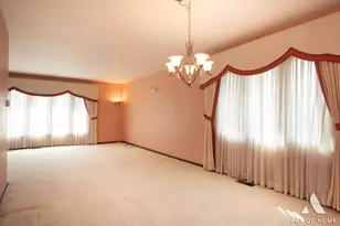 10614 S 84th Ave, Palos Hills, IL 60465 - Photo 12