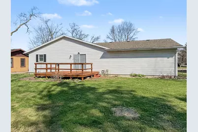 707 E Ash Street, Watseka, IL 60970 - Photo 2