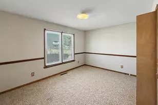 707 E Ash St, Watseka, IL 60970 - Photo 12