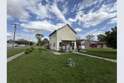 523 W 9th Street, Gibson City, IL 60936 - Photo 1