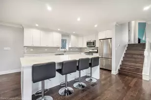 403 Whipple Ln, Westmont, IL 60559 - Photo 8