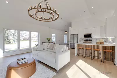 19 Marina Drive, Des Plaines, IL 60016 - Photo 14