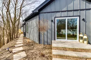 19 Marina Dr, Des Plaines, IL 60016 - Photo 36