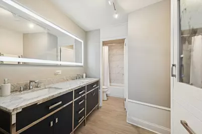 4250 N Marine Drive #835, Chicago, IL 60613 - Photo 10