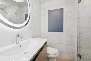 4250 N Marine Dr, Chicago, IL 60613 - Photo 12