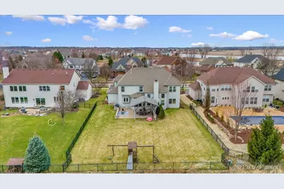 647 Bennett Drive, North Aurora, IL 60542 - Photo 46