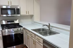 6538 Commonwealth Dr, Loves Park, IL 61111 - Photo 6