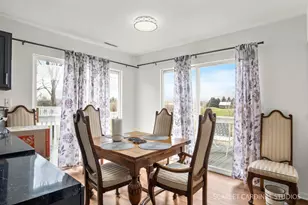 111 Hidden Creek Ln, North Aurora, IL 60542 - Photo 8