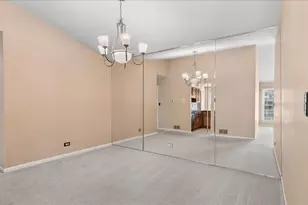 [Address not provided], Naperville, IL 60563 - Photo 4