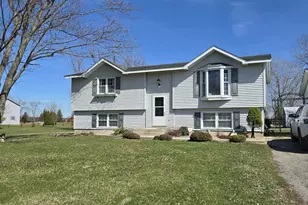 27057 S Woodlawn Ave, Crete, IL 60417 - Photo 2