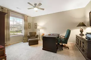 585 Tuscan View Dr, Elgin, IL 60124 - Photo 4