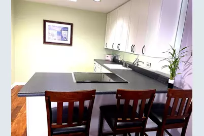 362 Kelburn Road #324, Deerfield, IL 60015 - Photo 2