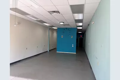 1227 Route 83 Route N #D, Grayslake, IL 60030 - Photo 4