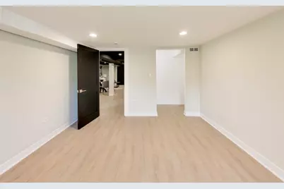 6730 W Dakin Street, Chicago, IL 60634 - Photo 32