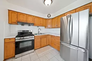 74 Joseph Ln, Glendale Heights, IL 60139 - Photo 10