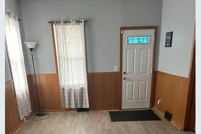 1017 Pulaski Street, Peru, IL 61354 - Photo 6