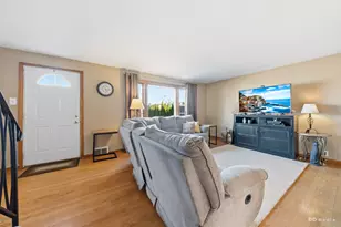 10500 S 80th Ct, Palos Hills, IL 60465 - Photo 8