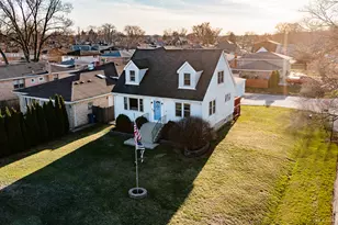 10500 S 80th Ct, Palos Hills, IL 60465 - Photo 2