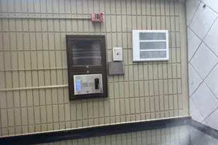 9098 W Terrace Dr, Niles, IL 60714 - Photo 4