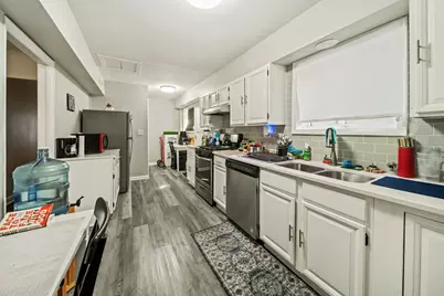 1436 Portsmouth Avenue, Westchester, IL 60154 - Photo 10