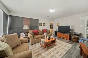 1436 Portsmouth Ave, Westchester, IL 60154 - Photo 6